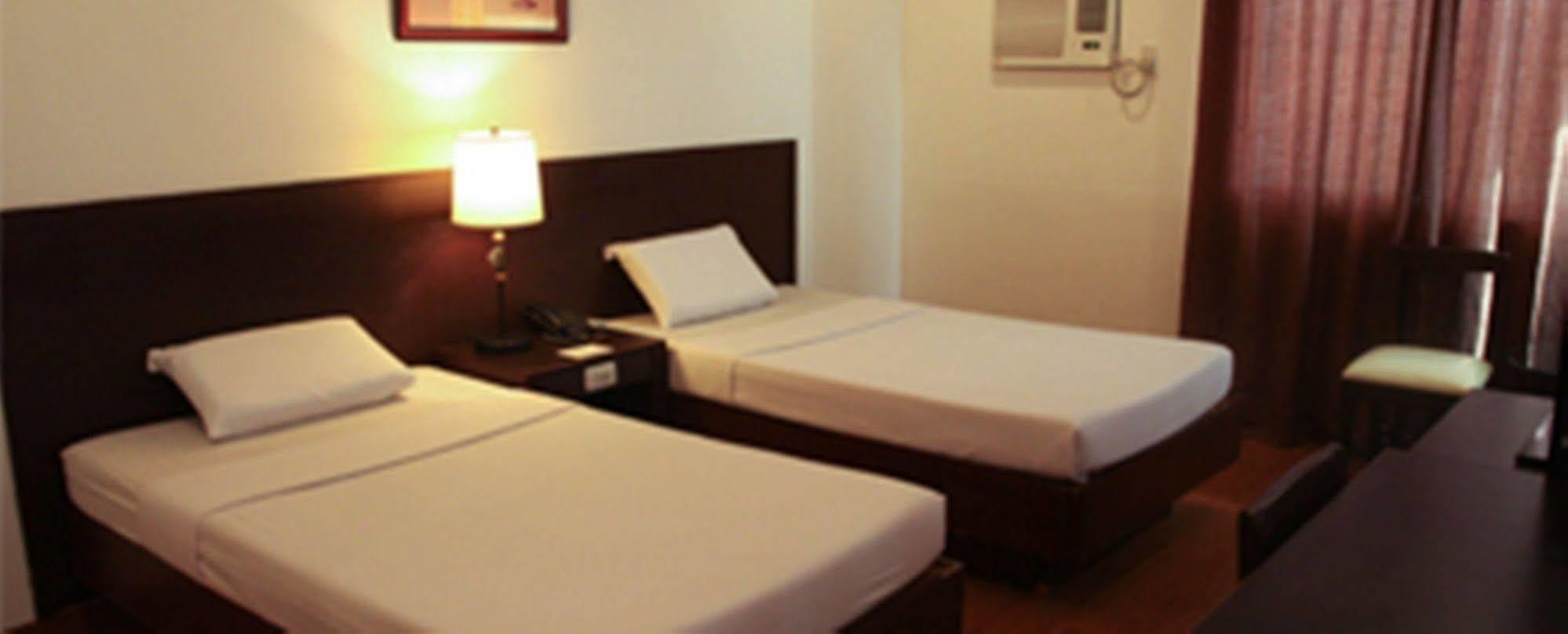 De Luxe Hotel Cagayan de Oro Exterior foto